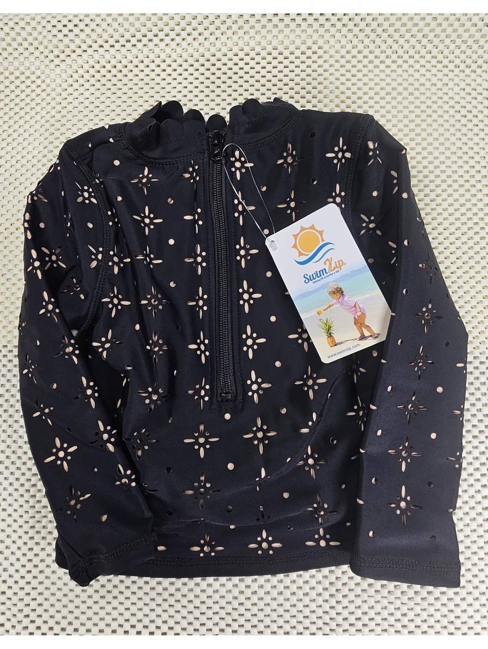 SwimZip Kids UPF 50+ Long Sleeve Rash Guard. Size 18-24 months